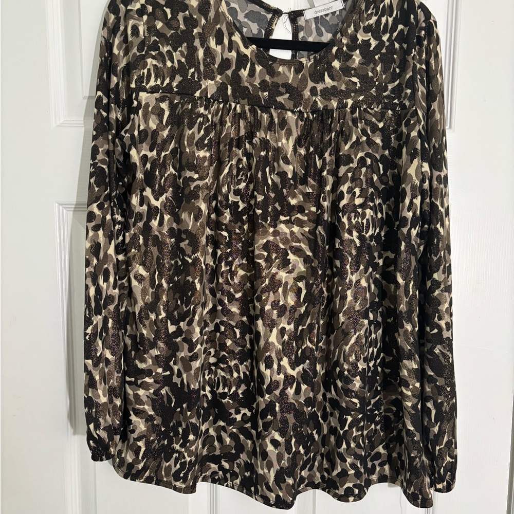 Dressbarn Black and Tan Pleated Long Sleeve Blouse